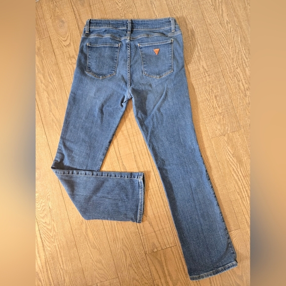 Guess | Sexy Straight Mid-Rise Blue Jeans, Waist 16" - Picture 2 of 8